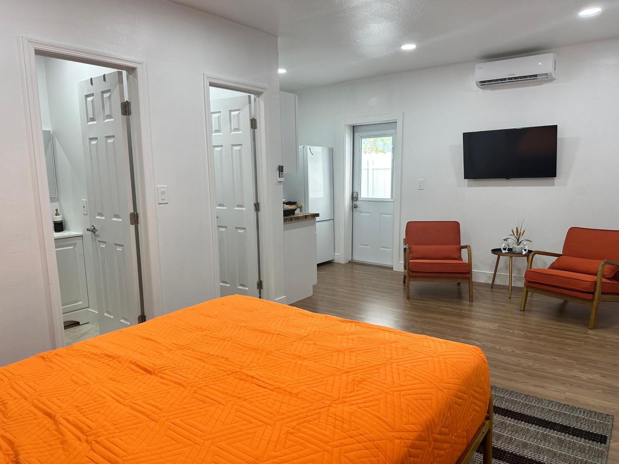 Cozy And Centric Apartment Cape Coral Exterior foto